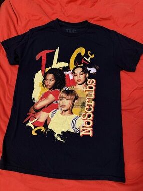 TLC Nostalgic Graphic women’s Tee - Black small